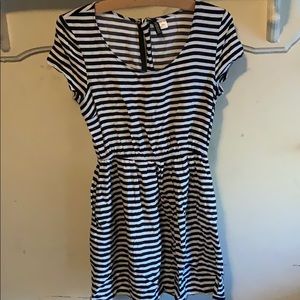 Zipper back boatneck dress